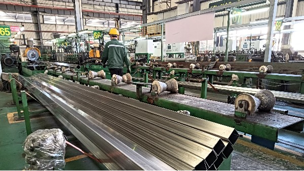 無縫與有縫：一場關乎安全與經濟的對話