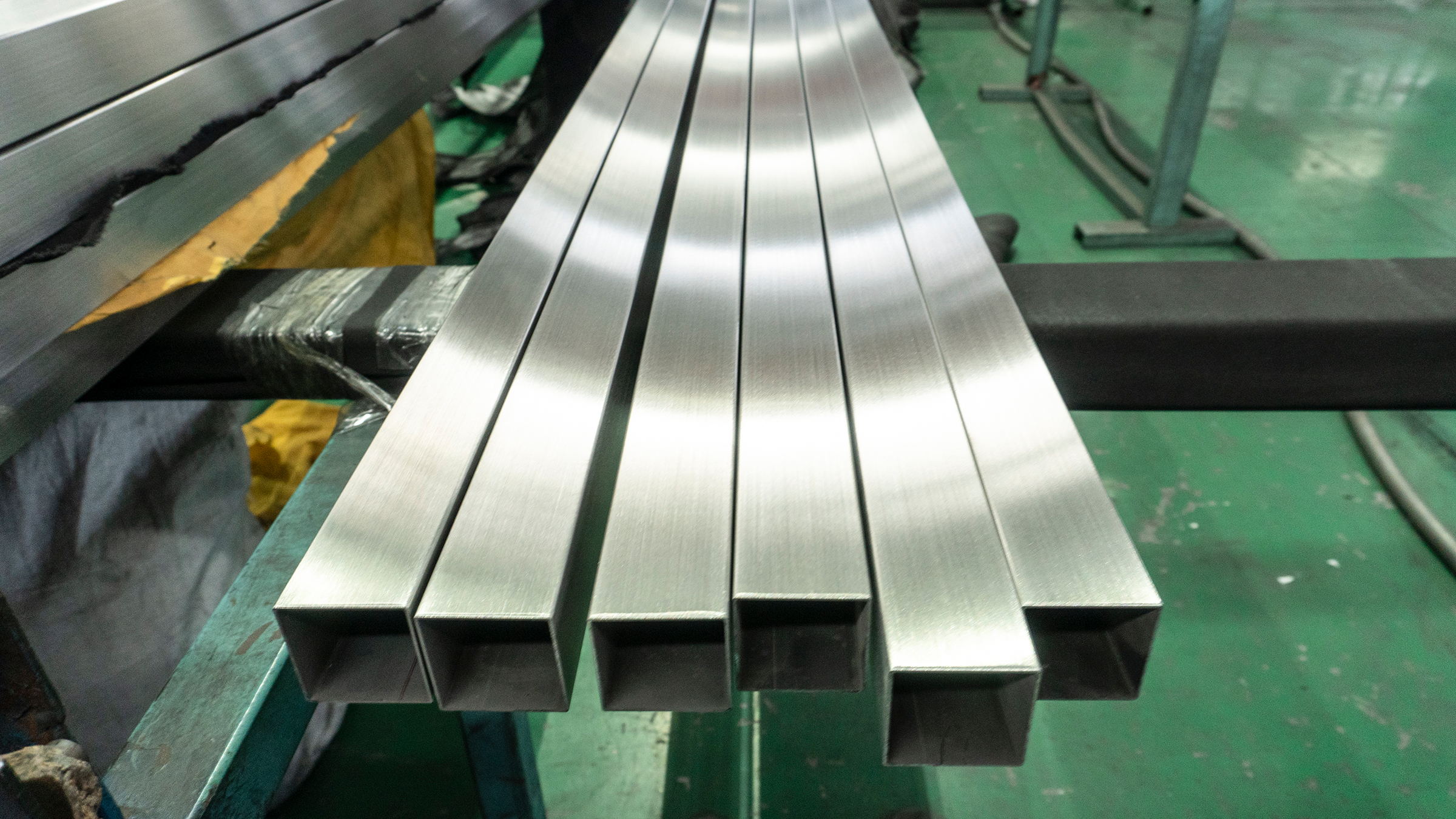 拉絲處理后的304不銹鋼管還防銹嗎？