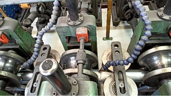 不銹鋼焊管與無(wú)縫管價(jià)格差異之謎！